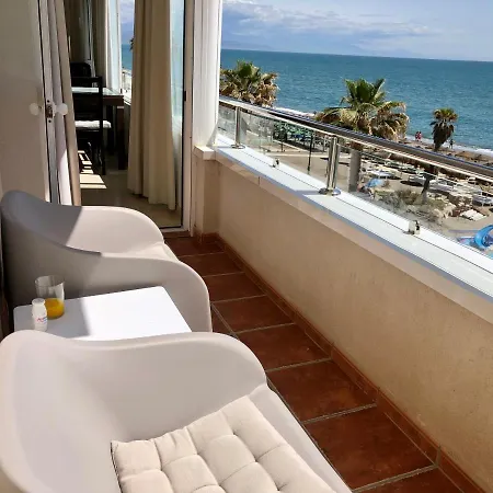 La Roca Costa Del Sol 托雷莫利诺斯